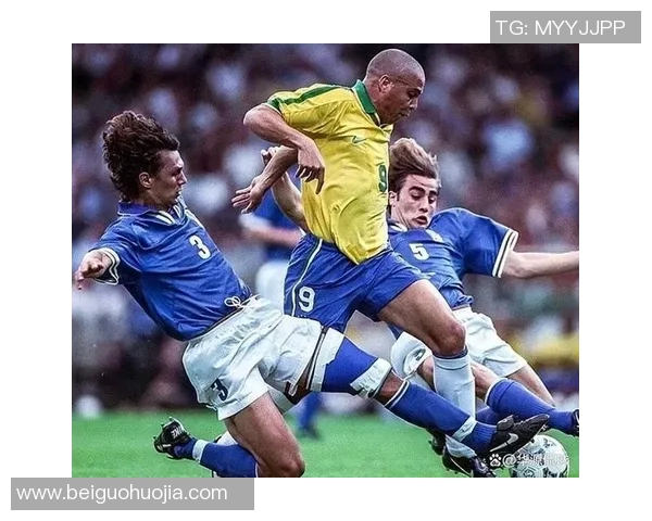 历届足球巨星的辉煌成就与影响力排行榜解析