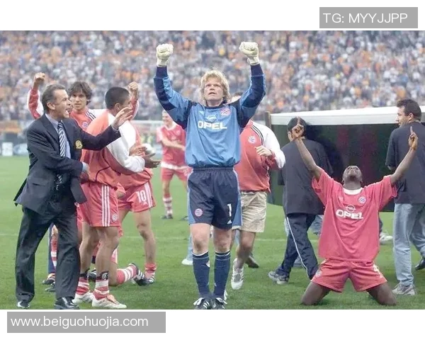 德国8号足球明星的辉煌历程与传奇瞬间回顾