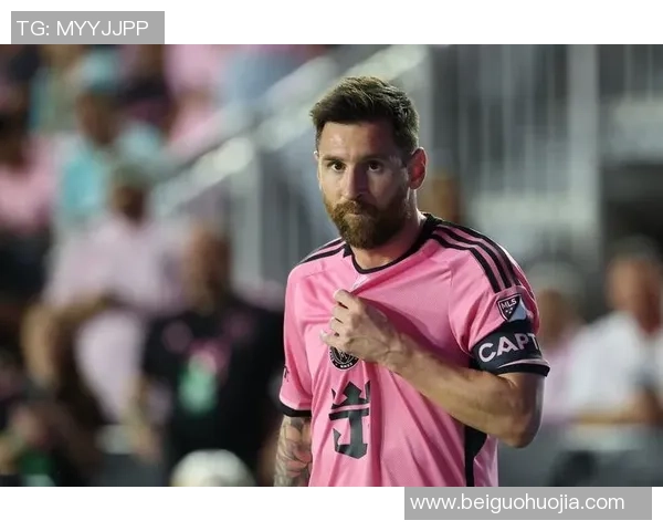 梅西在绿茵场上展现足球天赋与激情引领球队奋勇争胜