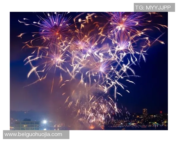 足球明星与绚丽烟花同框瞬间展现璀璨夜空下的激情与梦想 足球明星与绚丽烟花同框瞬间展现璀璨夜空下的激情与梦想